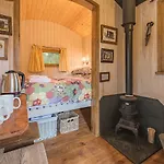 Craven Shepherd Huts 롯지 *
