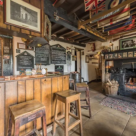 Craven Shepherd Huts 阿普崔威克