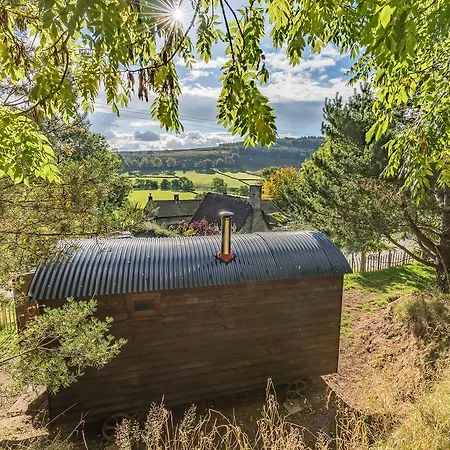 Craven Shepherd Huts Lodge *