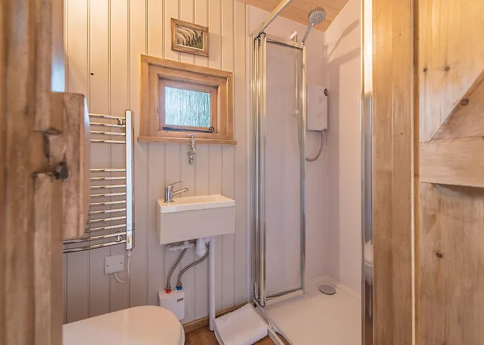 Lodge Craven Shepherd Huts